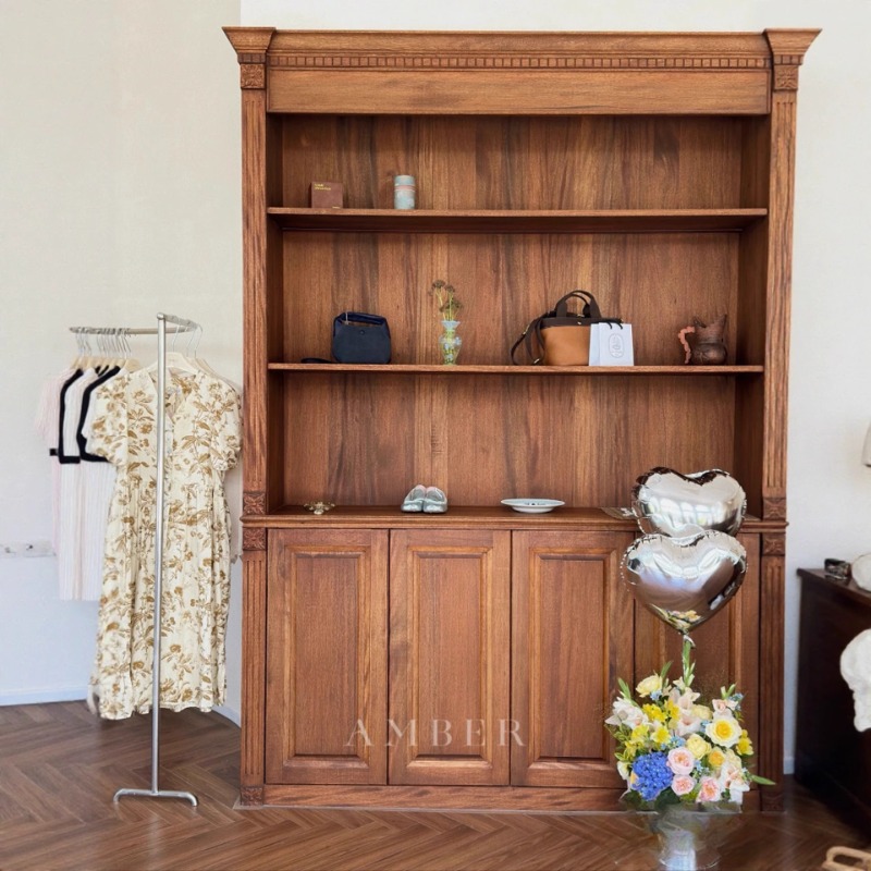 Medieval French Buyer Collecti - Office Furniture Buyers recensie en prijs